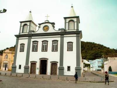 LAGUNA Exclusive - HISTÓRIA, CULTURA, PRAIAS, E ENCONTRO COM OS BOTOS