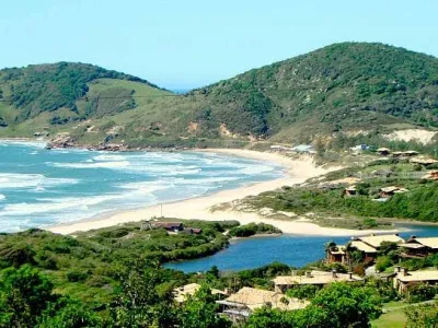 10 PRAIAS PARADISÍACAS DE SANTA CATARINA - PRAIA DO ROSA, IMBITUBA E GAROPABA
